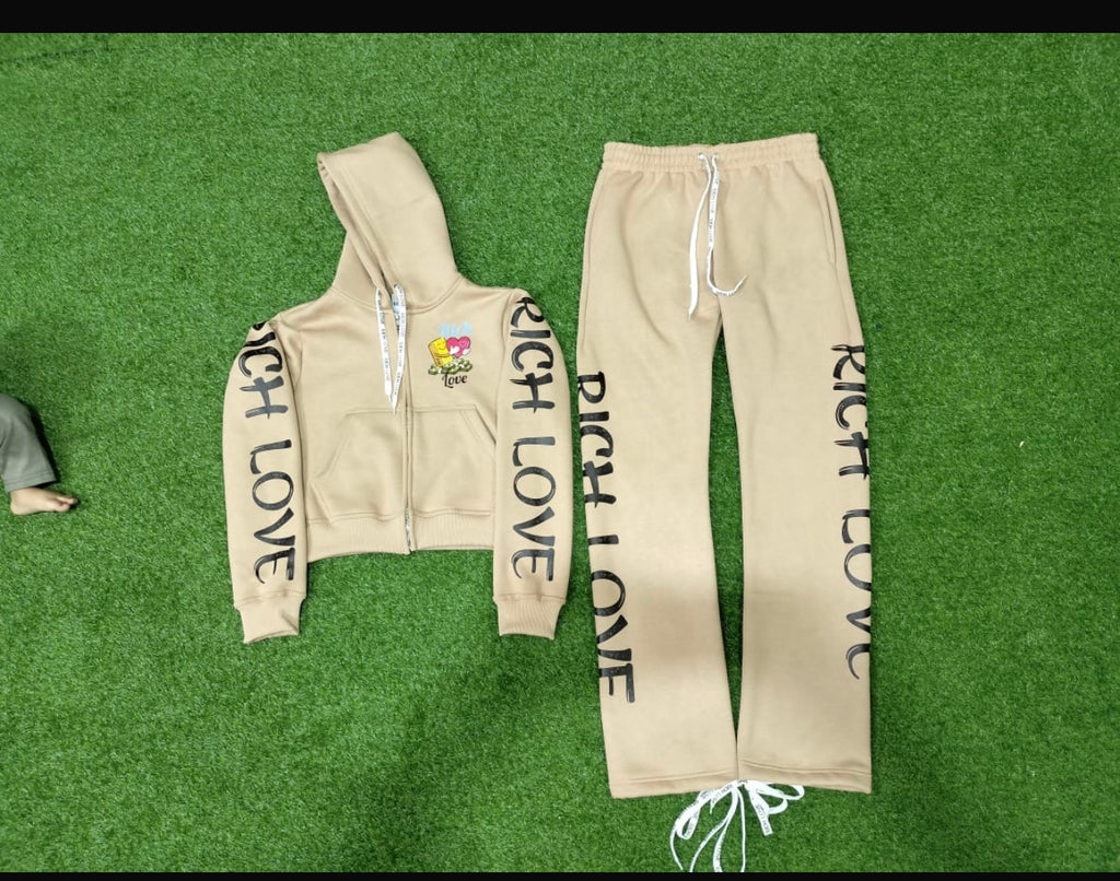 Richlove women’s sweatsuit