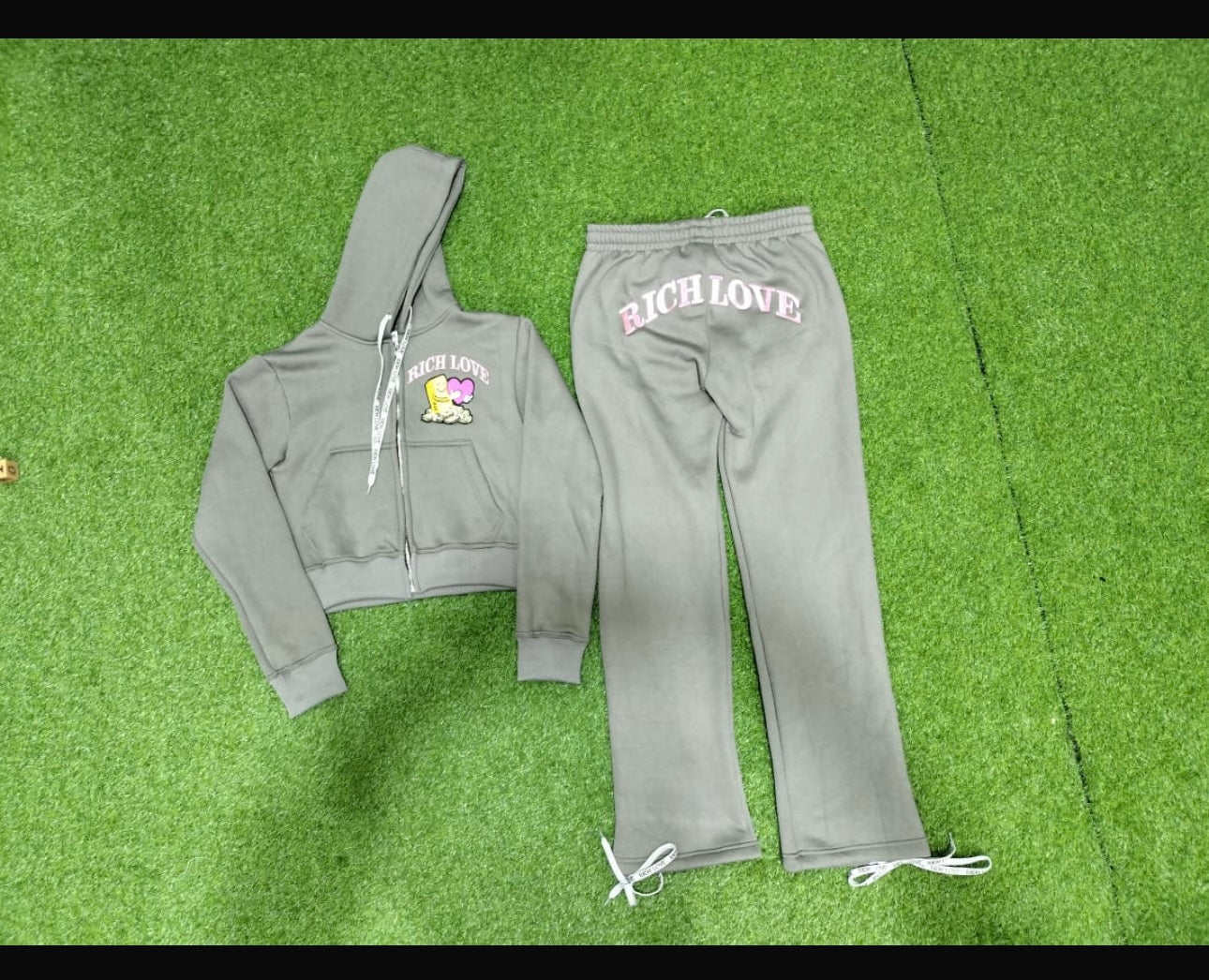 Richlove women’s Gray sweatsuit